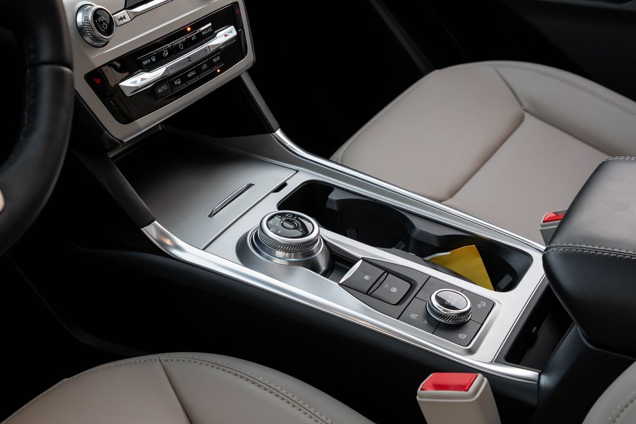 فورد إكسبلورر 2,860 P.M | 0% Downpayment | EXPLORER XLT | AGENCY WARRANTY 2029!