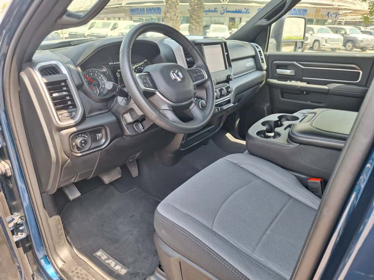 رام 2500 2024 RAM 2500 BIG HORN 6.4L V8 HEMI