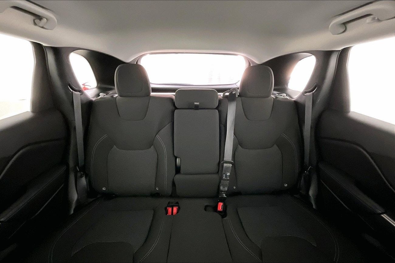 Land Rover Range Rover Evoque SE | 1 year free warranty | 0 Down Payment