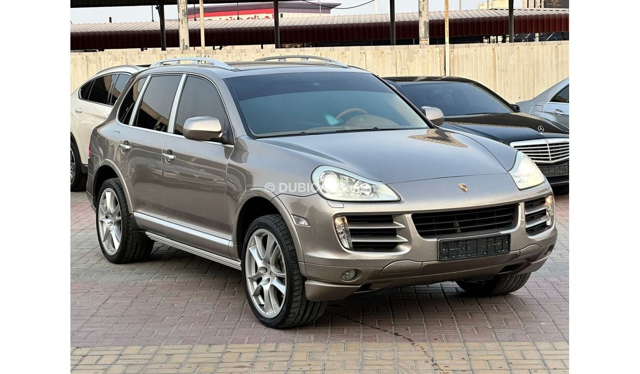 Porsche Cayenne Porsche Cayenne S 8 cylinder Model: 2009 Mileage : 160,000 K.M Price : 23,000 dirhams Gulf specifica
