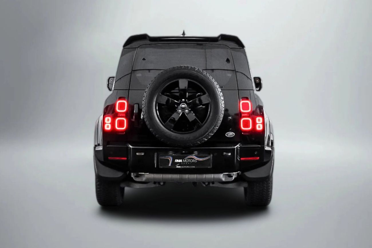 لاند روفر ديفندر P300 90 X-Dynamic SE 2.0L (5 Seater)