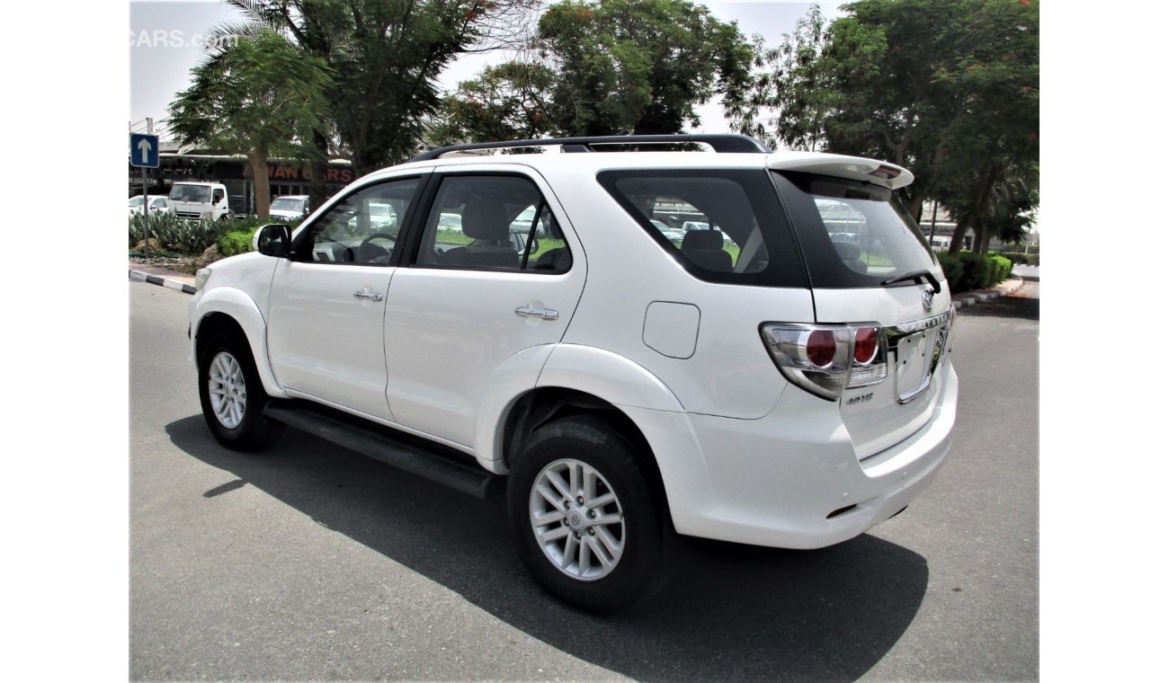 Toyota Fortuner Toyota Fortuner 2012 V6 gulf space full auto with cruise control