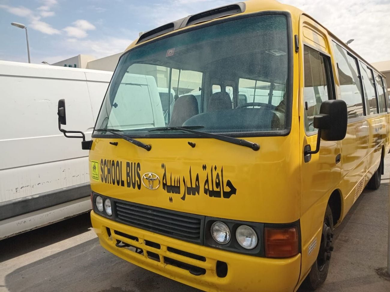 تويوتا كوستر DIESEL 30 SEATER MANUAL TRANSMISSION