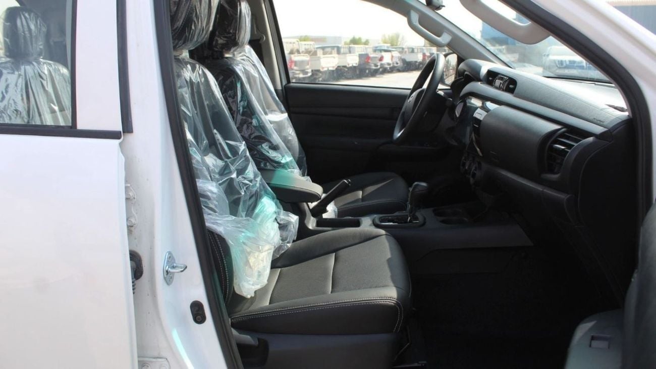 Toyota Hilux GLX HILUX 2.7L AT PETROL 2024