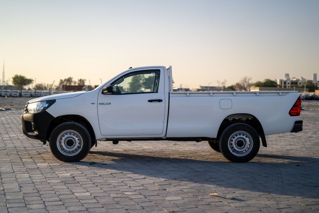 تويوتا هيلوكس GL 2 2.4L 4WD