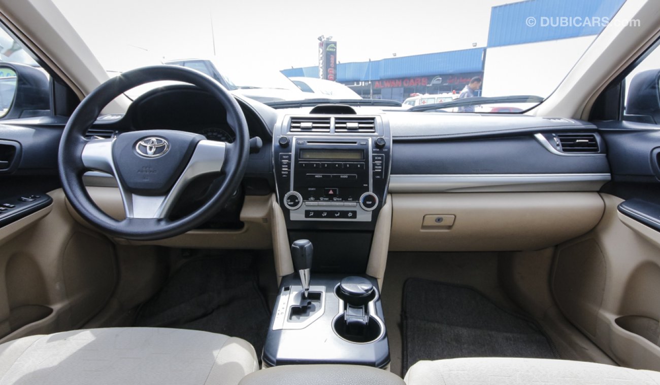 Toyota Camry S