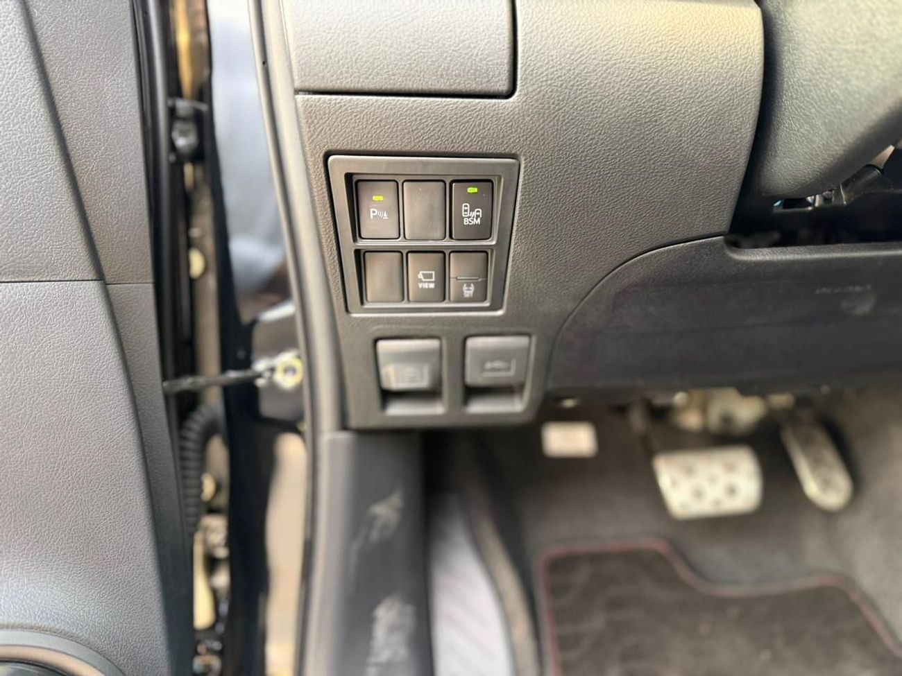 تويوتا هيلوكس HILUX GR SPORTS 4.0