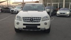 مرسيدس بنز ML 350 موديل 2011 خليجي حاله ممتازه من الداخل والخارج فل مواصفات كراسي جلد ومثبت سرعه وتحكم كهربي كامل ونظا