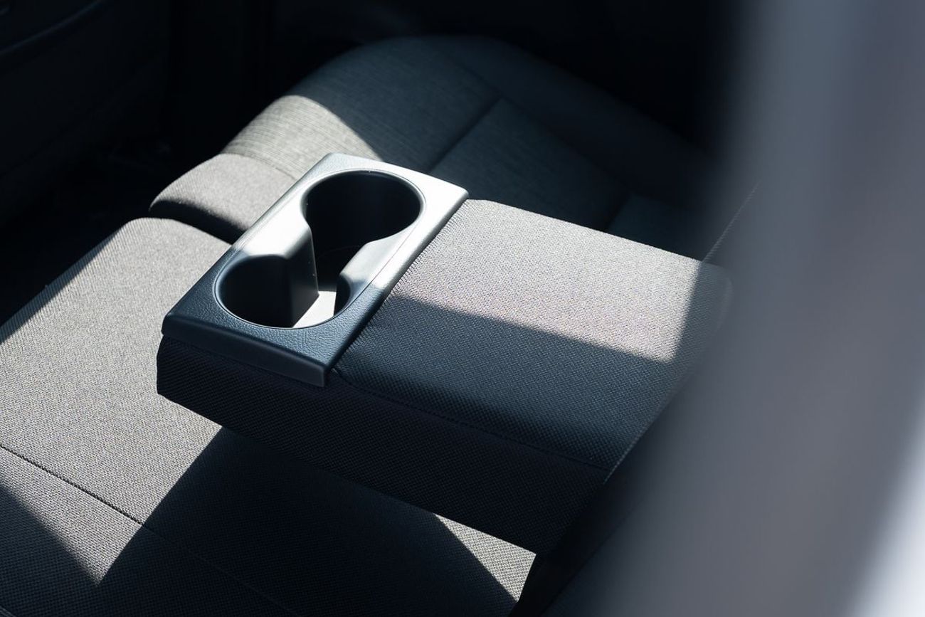 تويوتا هيلوكس 2.4L Diesel Double Cabin Manual Transmission 4x4 2025