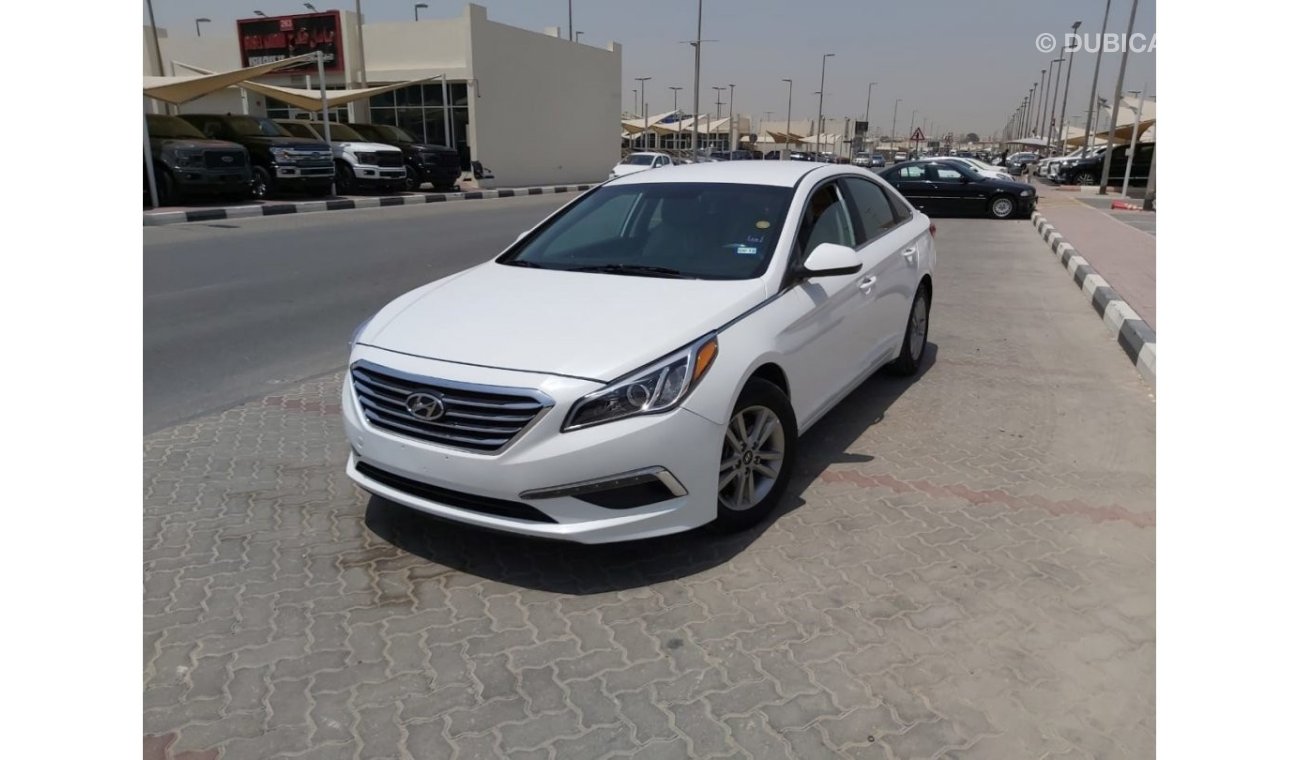 Hyundai Sonata SE - Very Clean Car