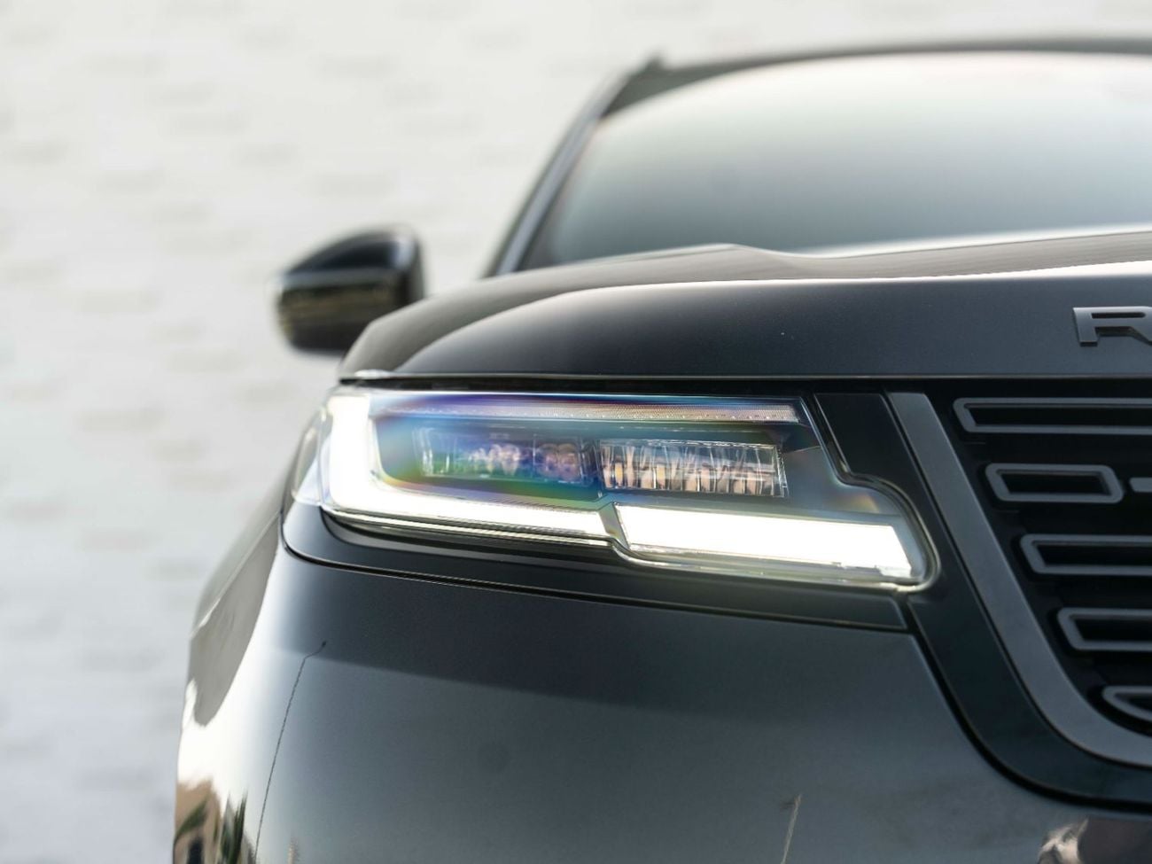Land Rover Range Rover Velar R-DYNAMIC SE