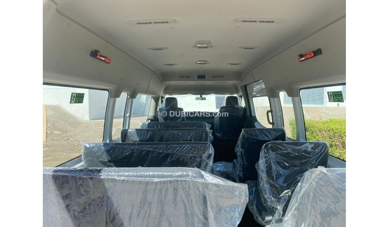 نيسان أورفان نيسان اورفان بنزين محرك 2.5 مقاعد 13  جير مانول