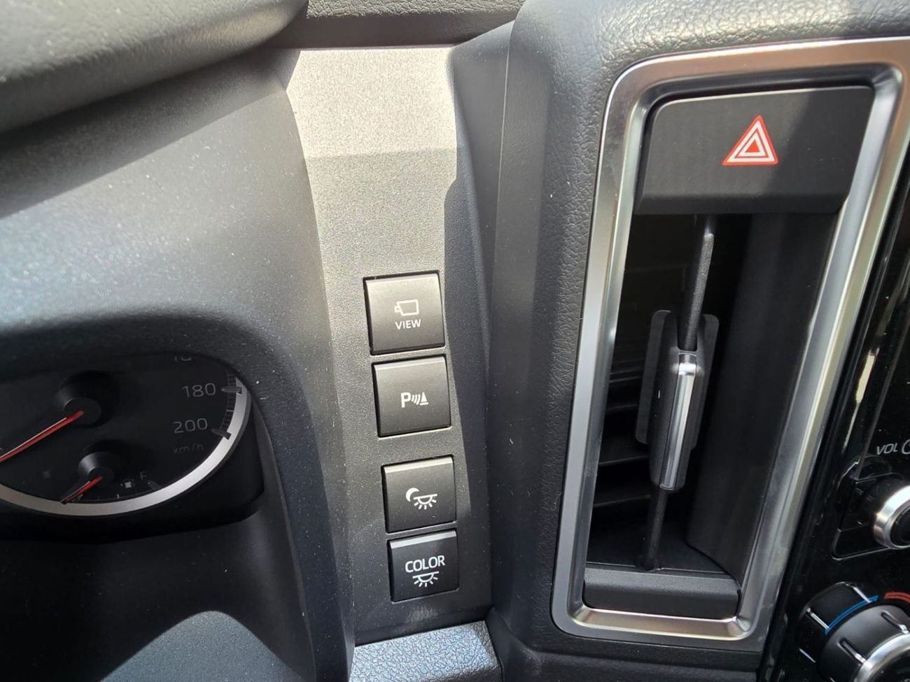 Toyota Granvia 3.5L V6 PETROL PREMIUM  6 SEATER FULL OPTION