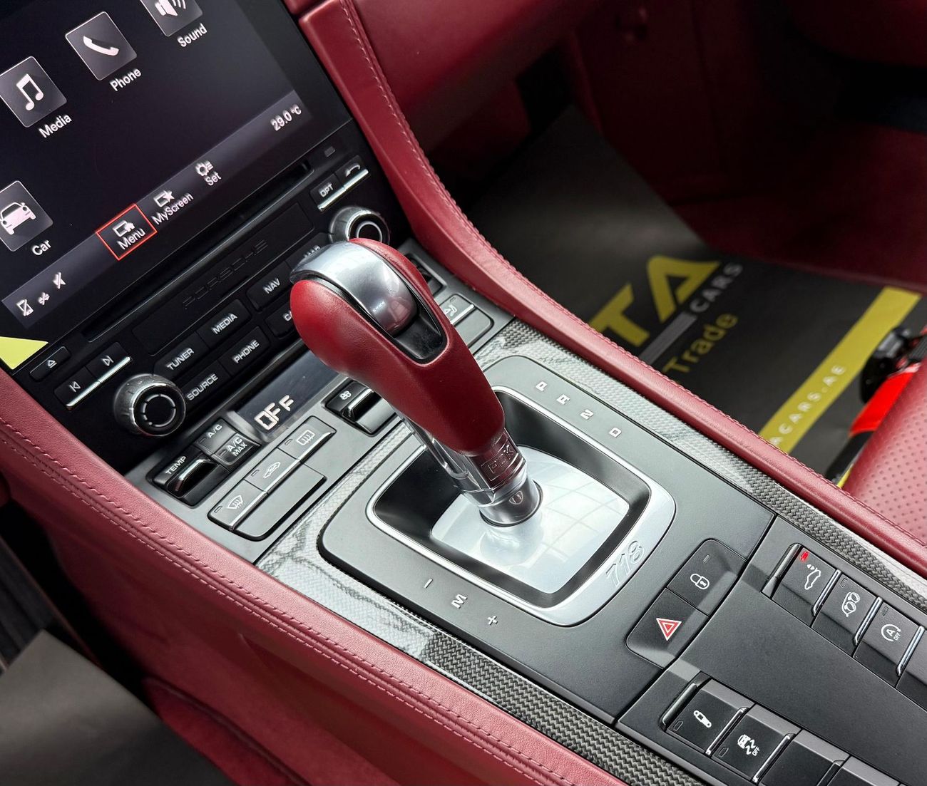 Porsche 718 Cayman GTS 2.5L 2018 Porsche 718 Cayman GTS, Warranty, Full Service History, Excellent Condition, GCC