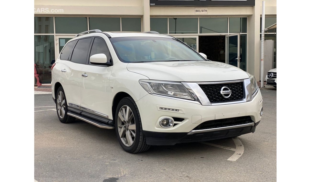 Nissan Pathfinder Nissan Pathfinder SV 2015 full option perfect condition