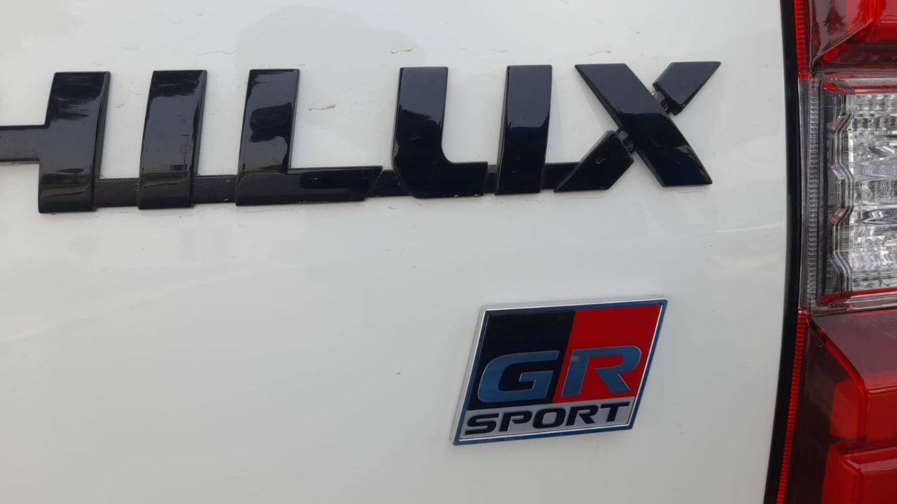 Toyota Hilux GR Sport 2.8L Right-Hand drive Sport 2.8L