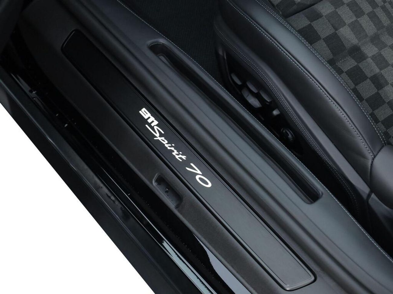 Porsche 911 911 3.6 T-Hybrid 992 Spirit 70 PDK Euro 6 (s/s) 2dr (EXPORT ONLY)