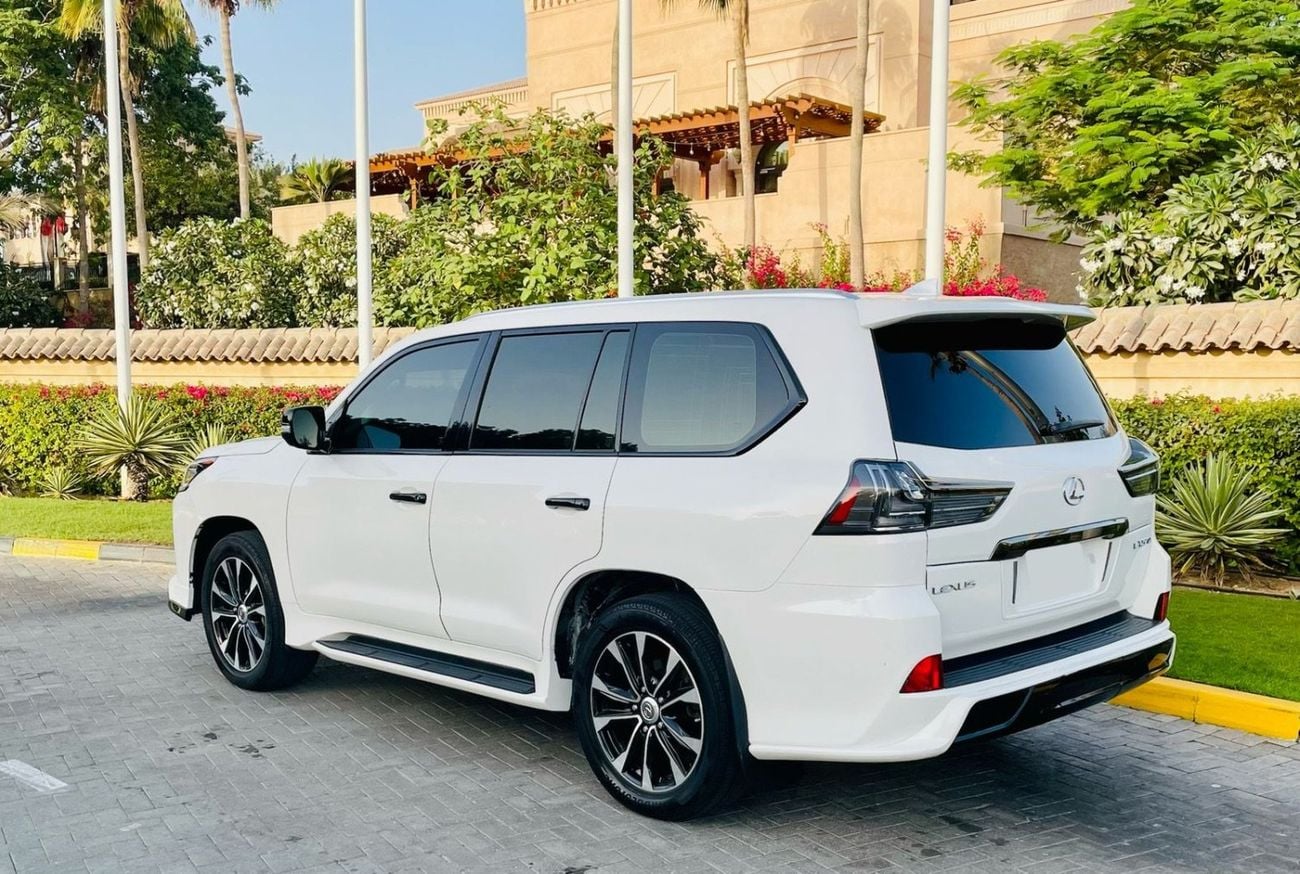 Lexus LX570 SIGNATURE