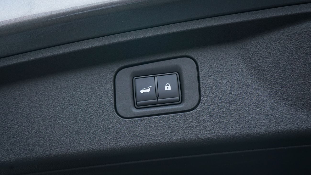 Nissan Patrol TITANIUM SE