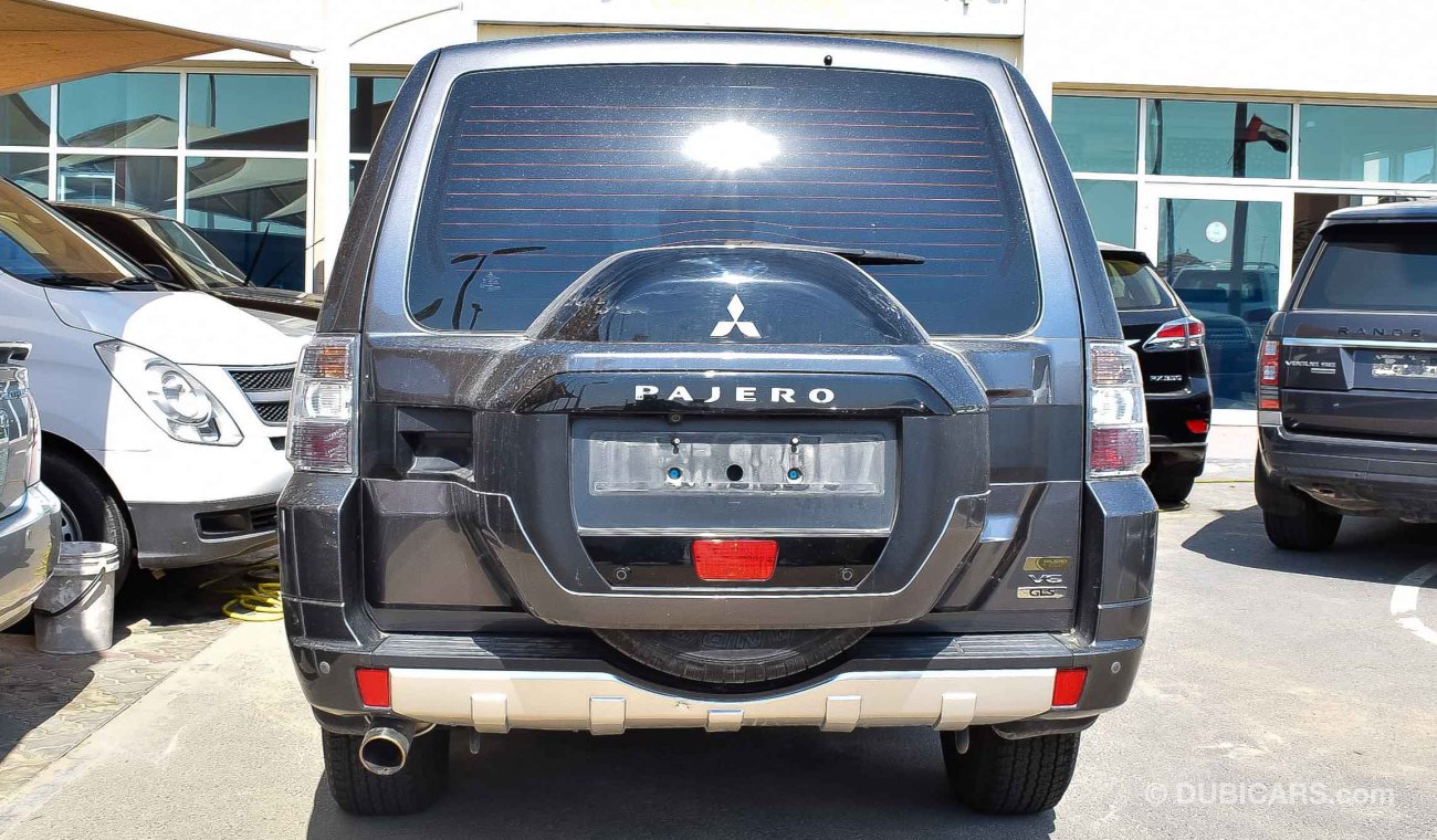 Mitsubishi Pajero GLS V6