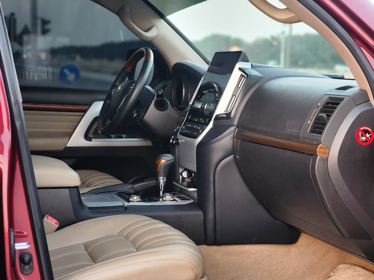 تويوتا لاند كروزر VXR V8 UPGRADE