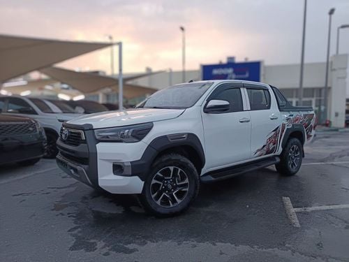 تويوتا هيلوكس GLX TOYOTA HILUX Adventure 2022 V4 best price  Quantities available!!!!!!!!