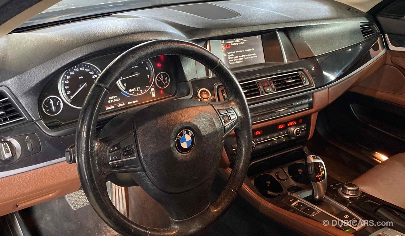 BMW 520i