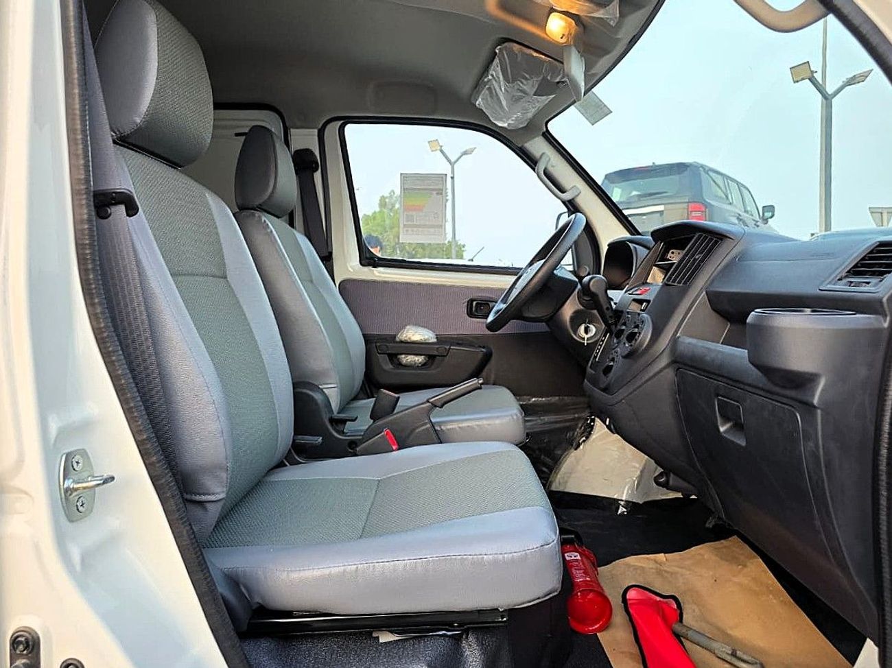 تويوتا لايت آيس TOYOTA LITEACE 1.5L PETROL VAN RWD 5 DOORS WHITE COLOR 2025 MODEL