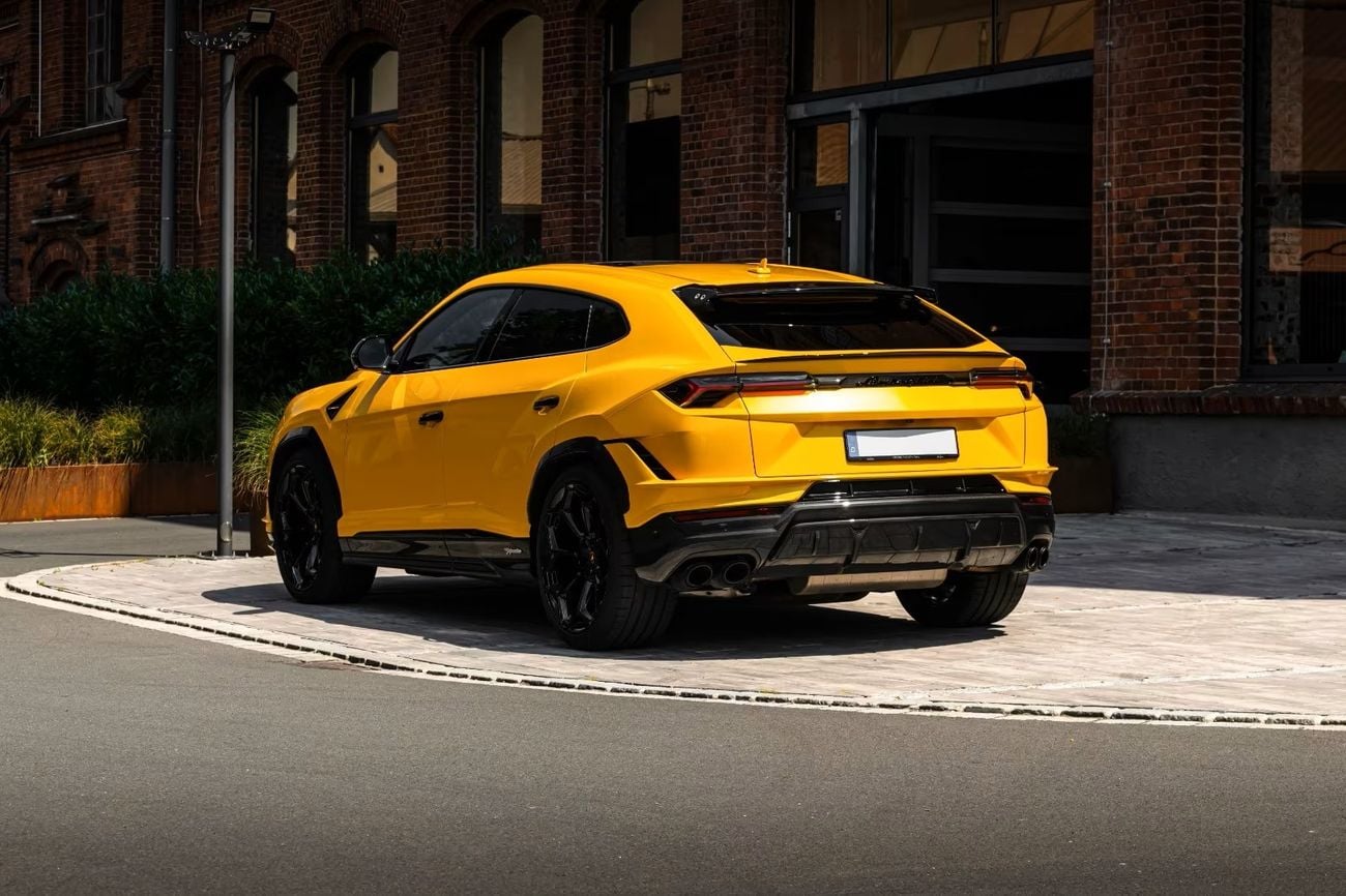 لامبورغيني اوروس PERFORMANTE