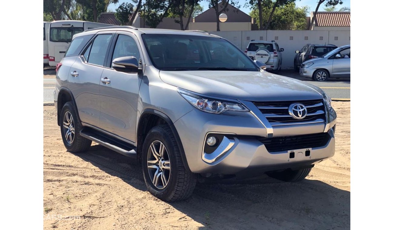 Toyota Fortuner DVD, REAR, CAMERA, ALLOY WHEELS, FOG LIGHTS, LEATHER SEATS, LOT-673