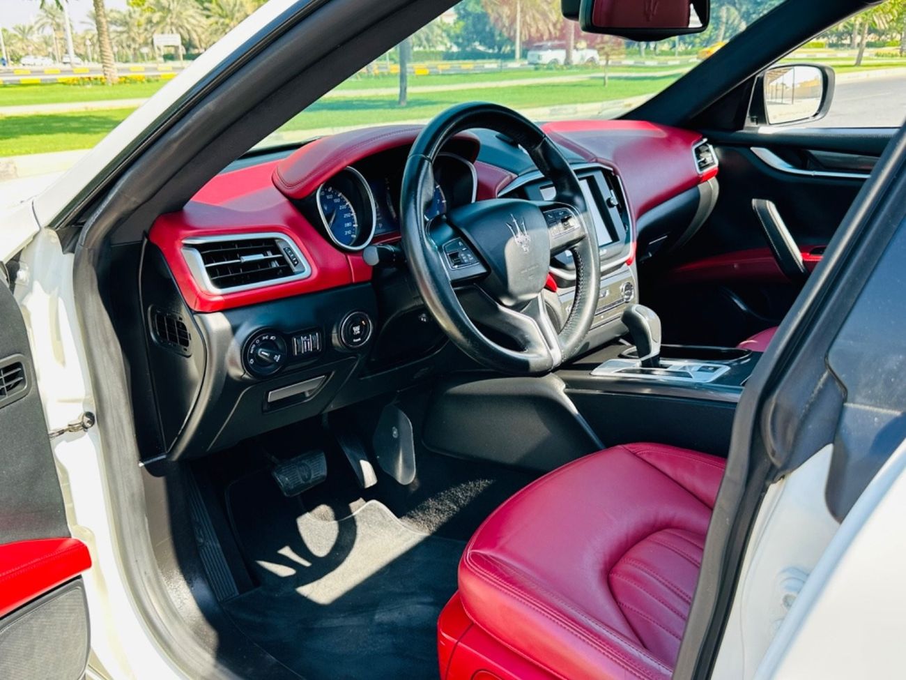 مازيراتي جيبلي S Q4 3.0L (410 HP) MASERATI GHIBLI S Q4 MODEL 2015 GCC SPACE