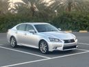 لكزس GS 350 موديل 2013 حاله ممتازه من الدآخل والخارج فل مواصفات فتحه وجلد ومثبت سرعه وتحكم كهربائي كامل