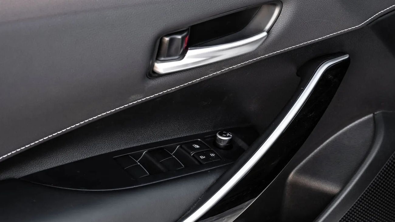 Toyota Corolla 2025 | TOYOTA COROLLA HYBRID 1.8L WITH SPOILER+ELECTRIC SEAT [ EXPORT ONLY ]