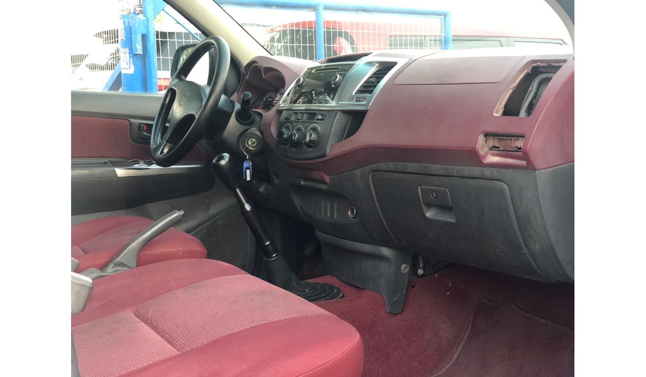 Toyota Hilux 2.7L Petrol, Manual, Power Locks, Power Windows, CODE-6430