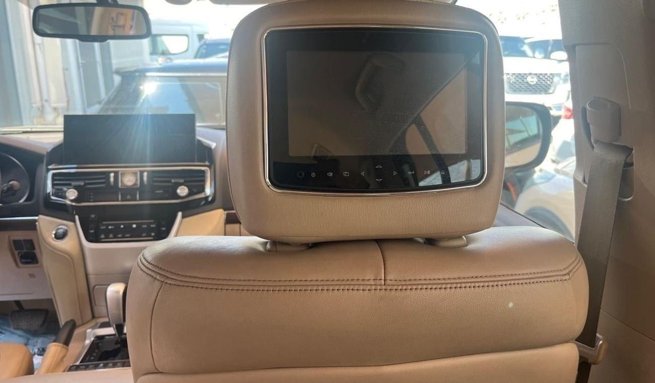 Toyota Land Cruiser EXR 5.7L 4WD VXR+ 4.6L