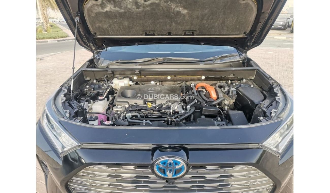 تويوتا راف ٤