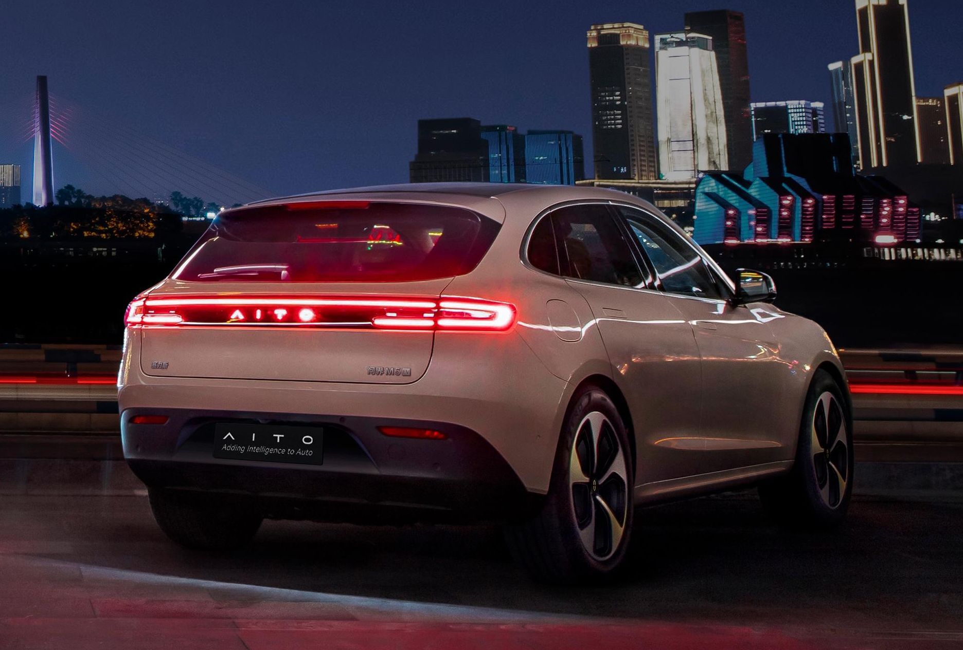 Aito 5 exterior - Tail Lights