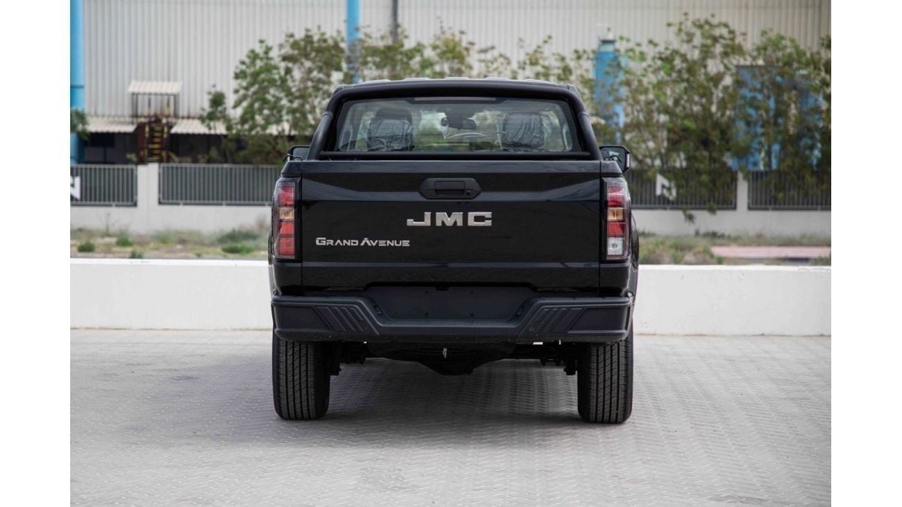 JMC Grand Avenue 2024 JMC Grand Avenue 2.3 DV 4X4 - Stone Black inside Black | Export Only
