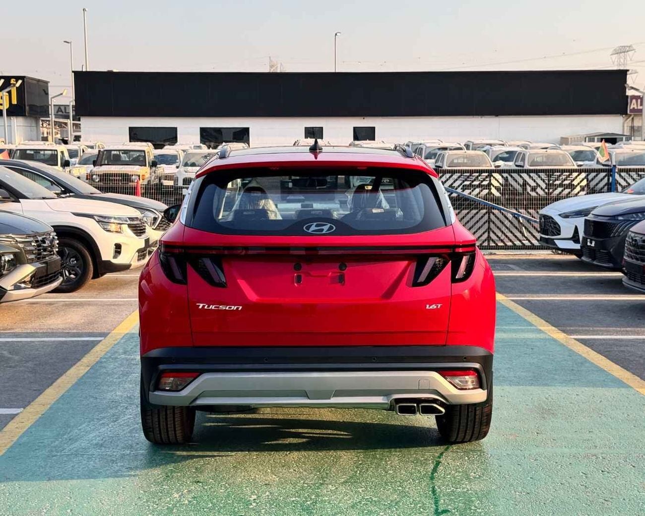 هيونداي توسون HYUNDAI TUCSON 1.6T - 2027 MODEL - GCC SPECS - DARK RED COLOR