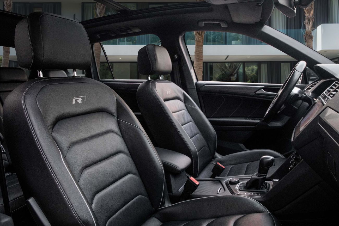 فولكس واجن تيجوان R-Line | 1,625 P.M  | 0% Downpayment | AGENCY SERVICED!