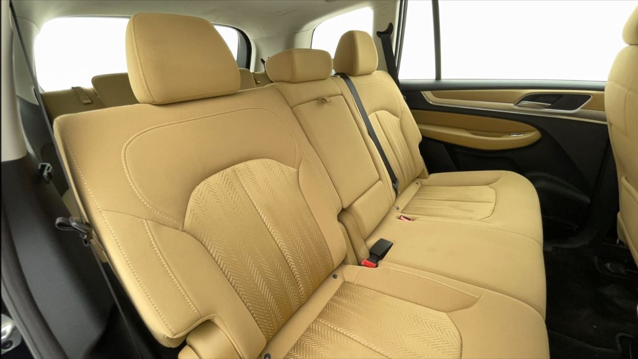 أم جي RX8 2L 2023 | 0 DP | 983/Month | 30 Day Return | Service History