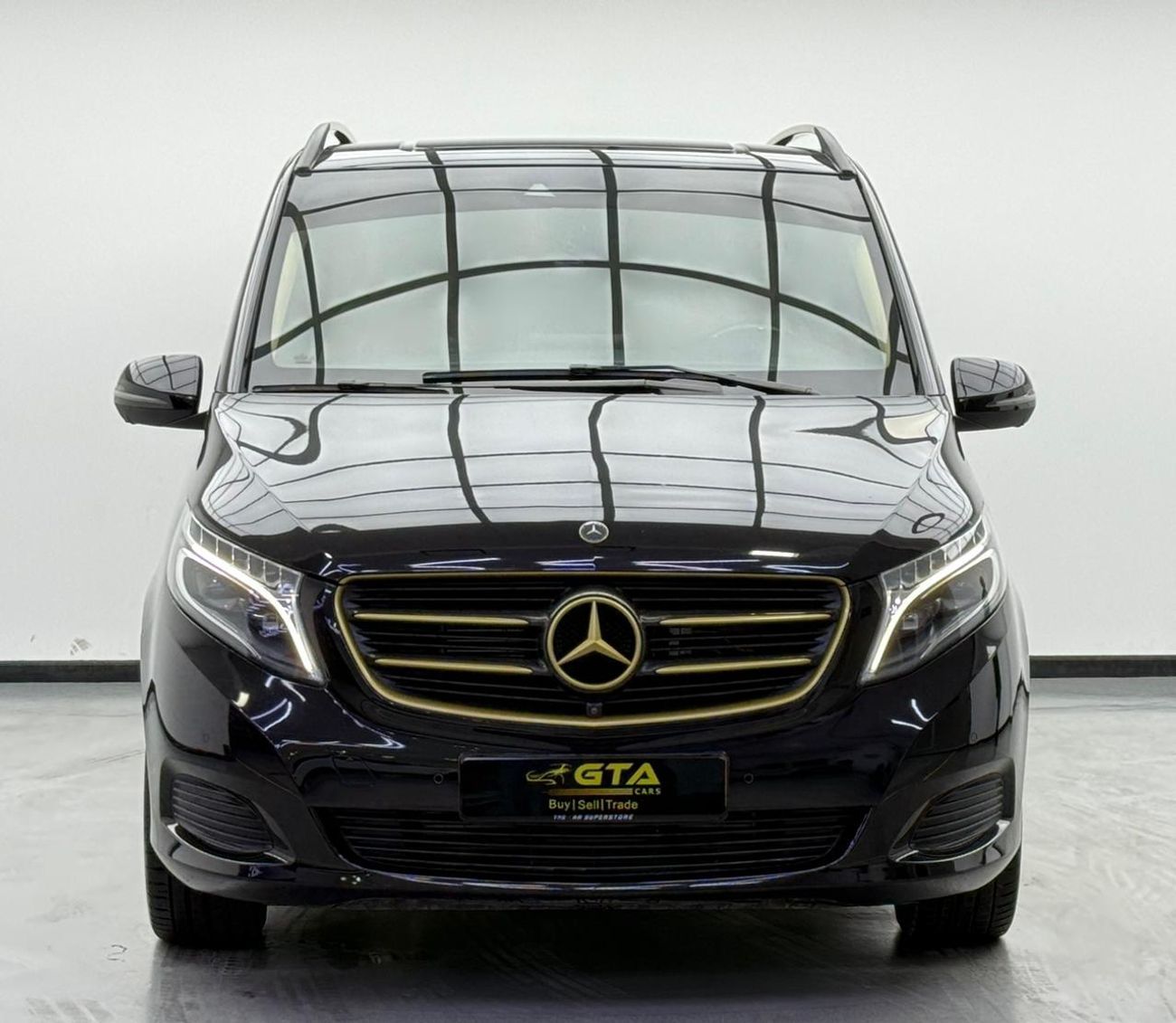 Mercedes-Benz V 250 2017 Mercedes Benz V250, Full Service History, Carbon Fiber Interior, Very Low Km, Fully Loaded, GCC