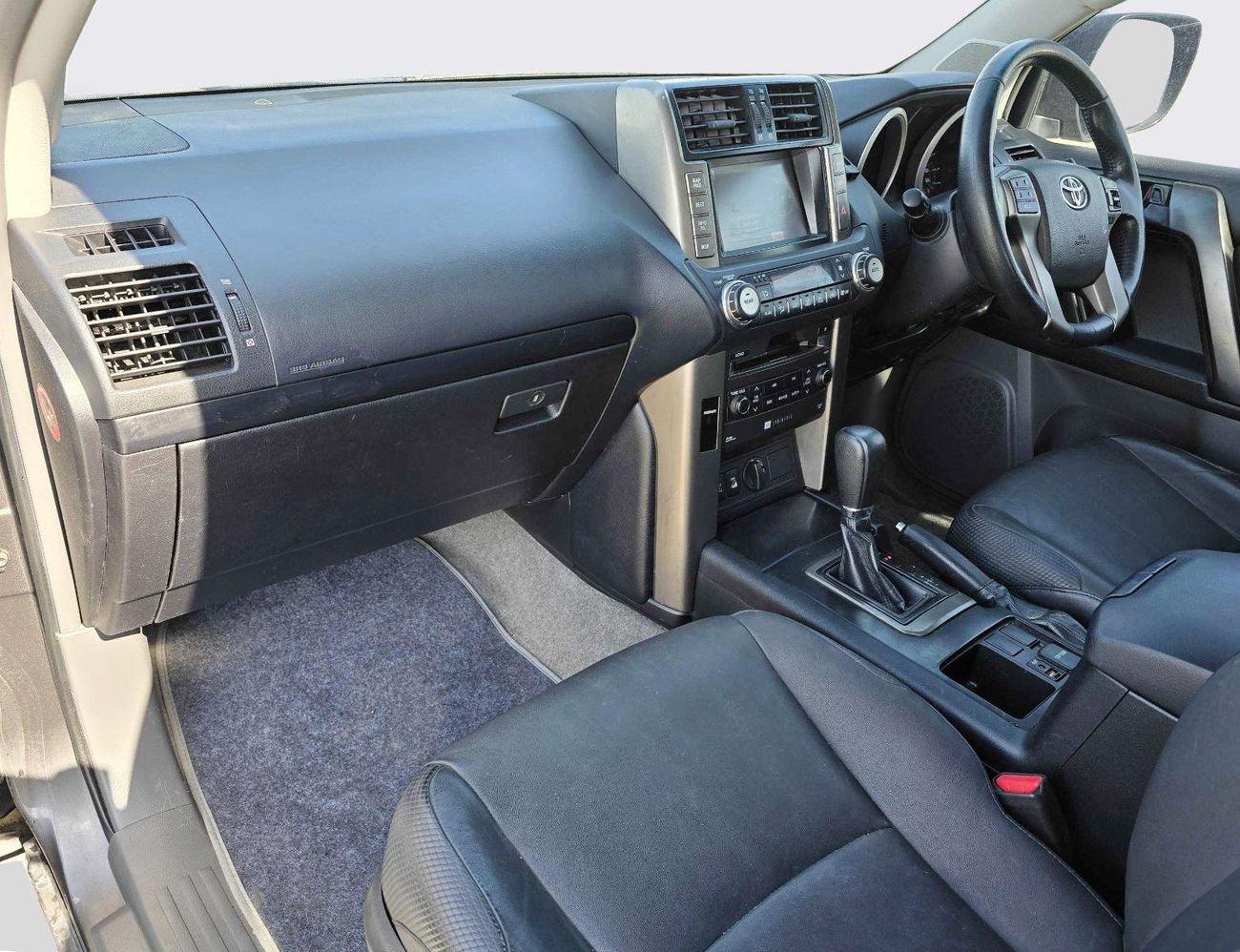 Toyota Prado 4x4 Diesel 2.8L Right Hand Drive (Export only)