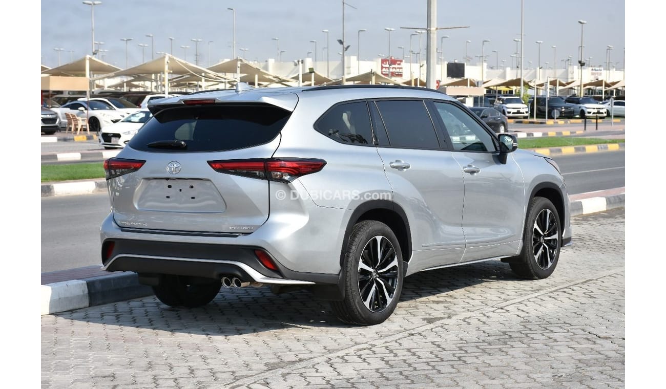 Used Toyota Highlander XSE A.W.D. V6 CLEAN WITH WARRANTY 2022