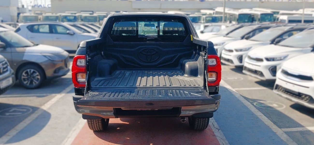 Toyota Hilux Adventure 4.0L Petrol 4x4 2025YM