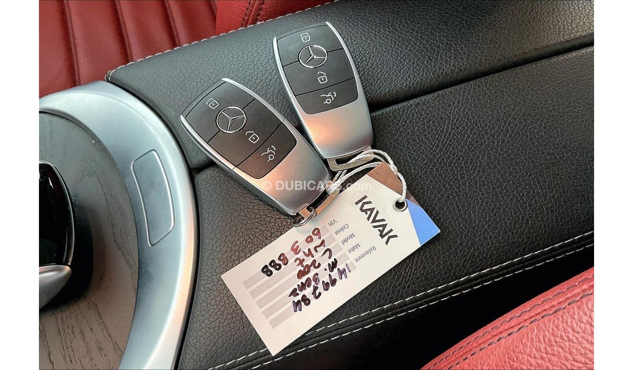 Mercedes-Benz C 200 Premium (AMG Line)