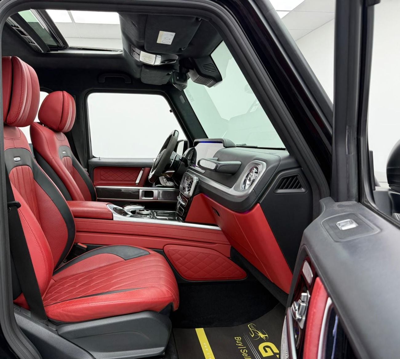 Mercedes Benz G63 AMG 4MATIC SUV 2022 Mercedes-AMG G63 ,Gargash Warranty+Service Contract+Full Service History ,GCC