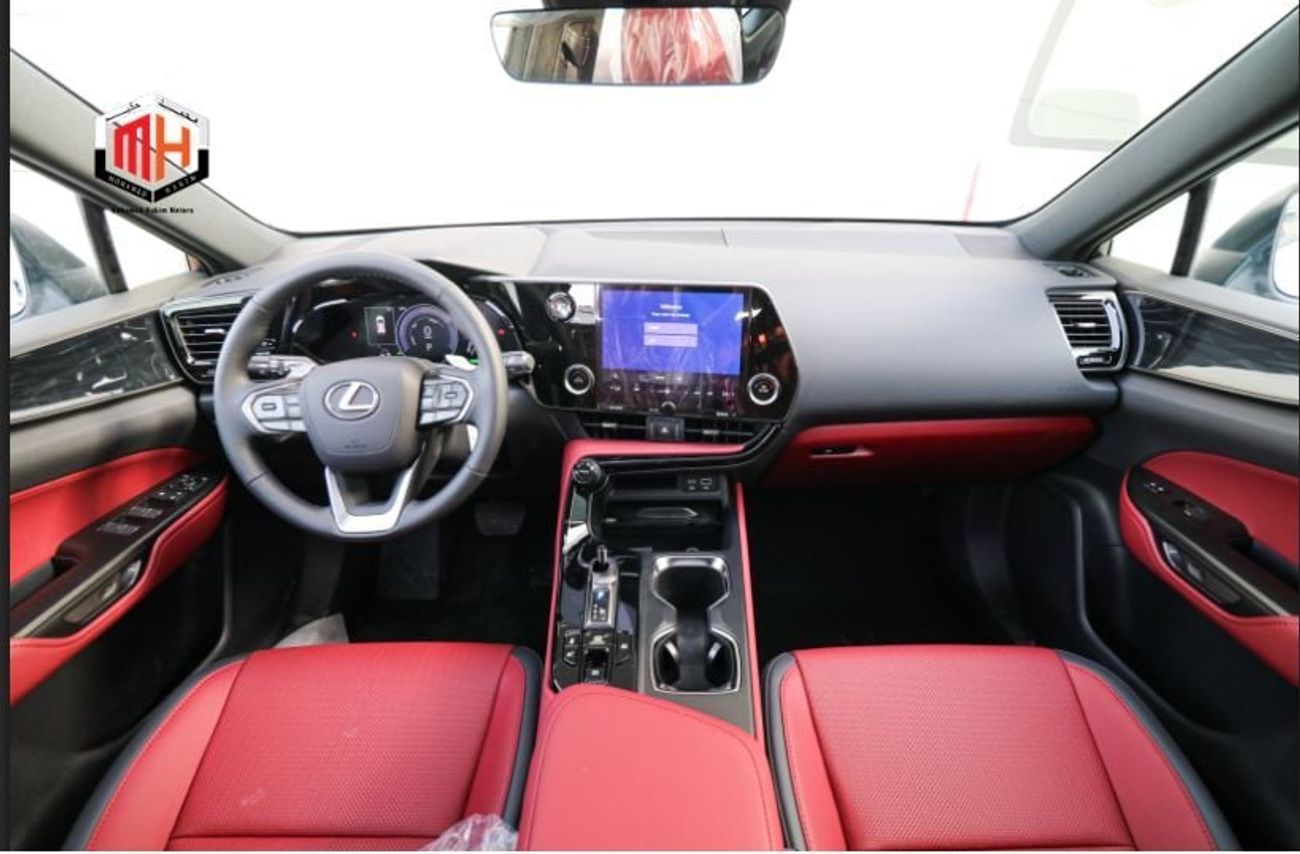 لكزس NX350 Lexus NX350h Standard Hybrid 2026 – هايبرد ستاندرد | فتحة سقف | أبيض خارجي | داخلية حمراء