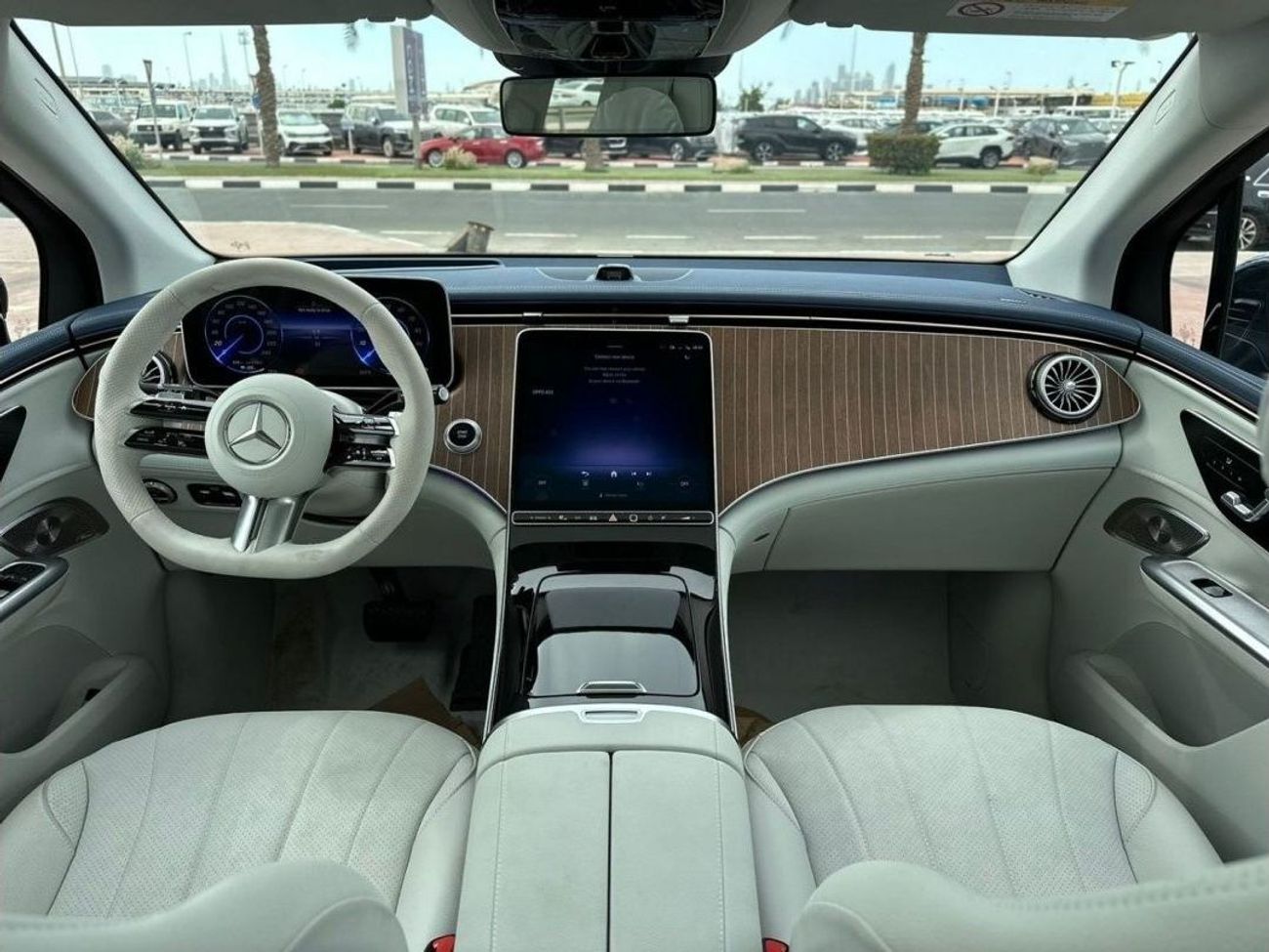 مرسيدس بنز EQE 350+ MERCEDES BENZ EQE350 2023