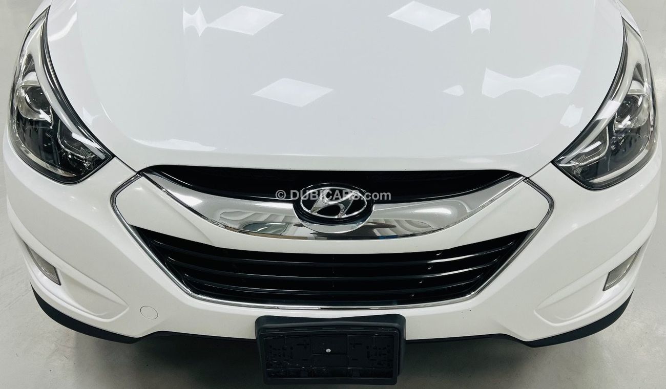 Hyundai Tucson GLS GCC .. Full Options .. Perfect Condition .. 4CYL